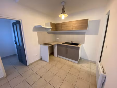 location appartement 1 pièce 33 m² à saint-brès (34670)