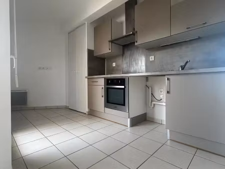 location appartement 2 pièces 40 m² à perpignan (66000)