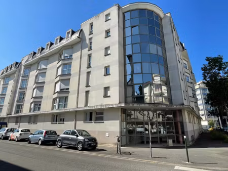 location appartement 1 pièce 27 m² à orléans (45100)