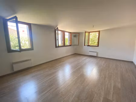 location appartement 2 pièces 54 m² à thuir (66300)