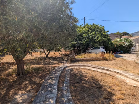 vente terrain 372 m² toulon (83200)