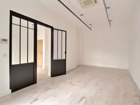 location bureaux paris 75003