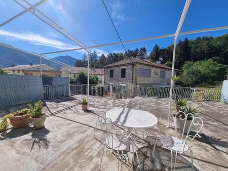 roquebilliere, appartement 2 pièces ensoleillé avec grande t
