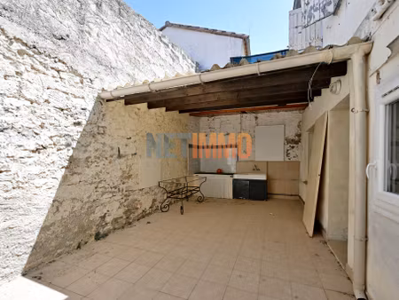 maison de village avec extérieur - 3 chambres - aimargues