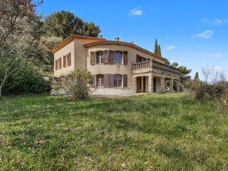 maison de caractère avec vue panoramique - fort potentiel