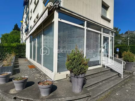 local professionnel 71 m² – secteur mérande – chambéry – climatisé – double entrée – grand
