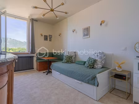 aix-les-bains studio rénové avec vue dégagée, vendu meublé