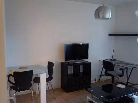 appartement t2 bordeaux - 30 m2 - 660 euros ttc