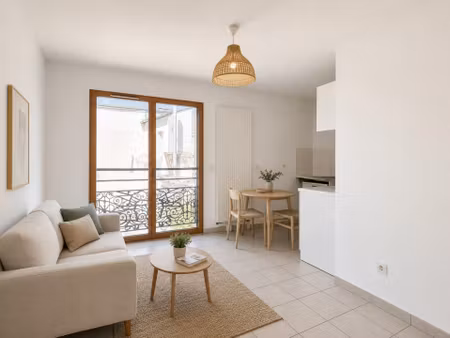 appartement t2 en hyper centre au sein d'une résidence récente avec ascenseur et parking a