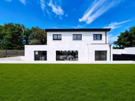 caudan : contemporaine avec vie de plain-pied et garage