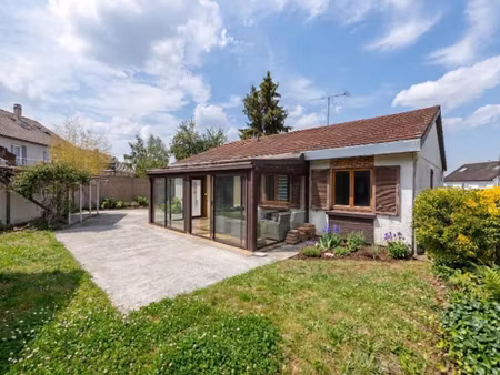 maison individuelle de plain-pied avec véranda - 495m² de terrain