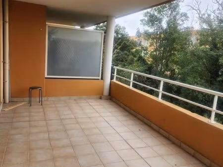 appartement t3 - terrasse - parking - à louer - avignon