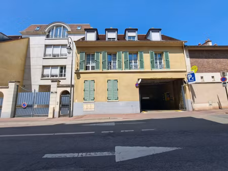 villa des arts - box double en enfilade à vendre !