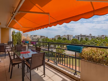 la garde le thouar t3 traversant avec terrasse plein sud et