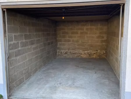 parking à louer - 8 m2 - limours - 91 - ile-de-france