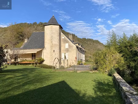 vente maison 14 pièces 560 m² marcillac-vallon (12330)