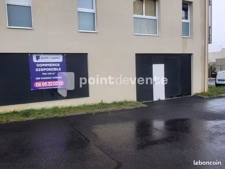 local commercial 141 m²