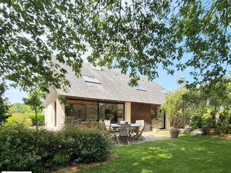 maison d'architecte avec dépendance