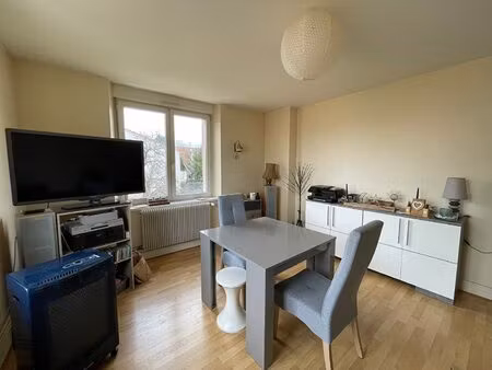 appartement grandvillers 3 pièce(s) 70 m2