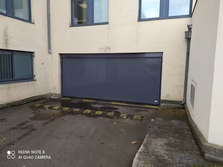 location parking à arcueil (94110), 65 €