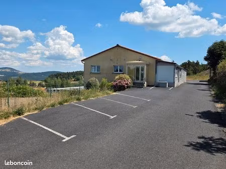 local commercial 230m²