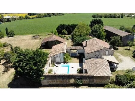 propriété 9 pièces 310 m²