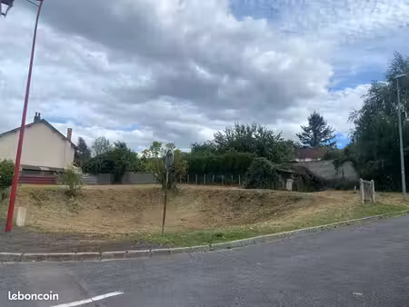 terrain avec cu ladignac le long