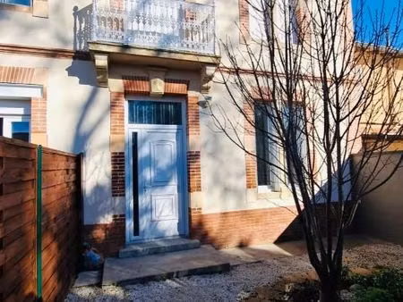 maison 8 pièces 205 m²