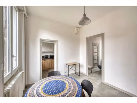 location meublée appartement 2 pièces 32 m² à grenoble (38000), 650 €