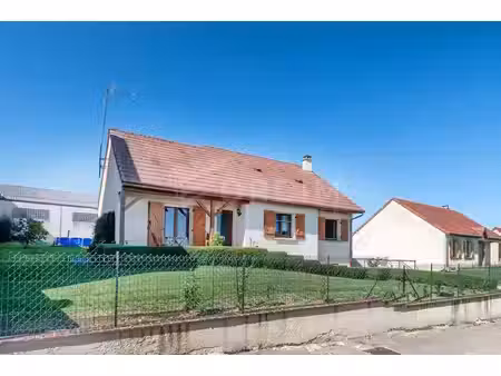 lignorelles pavillon de caractère au calme et fonctionnelle