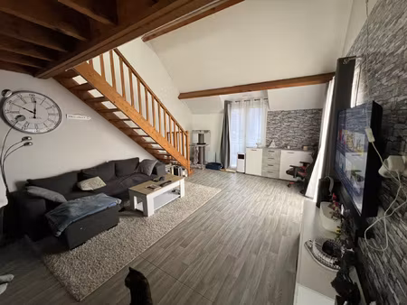 f2 en duplex de 43m2 au sol et 39m2 habitable