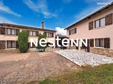 propriété 6 pièces 215 m²