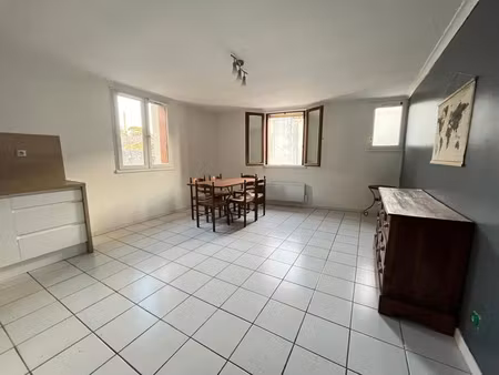 location appartement 3 pièces 54 m² à marsillargues (34590)