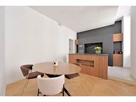 appartement rénové de caractère - centre ville piéton