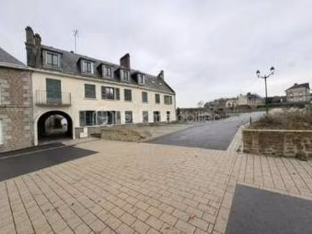 vente immeuble à lassay-les-châteaux (53110) : à vendre / 573m² lassay-les-châteaux