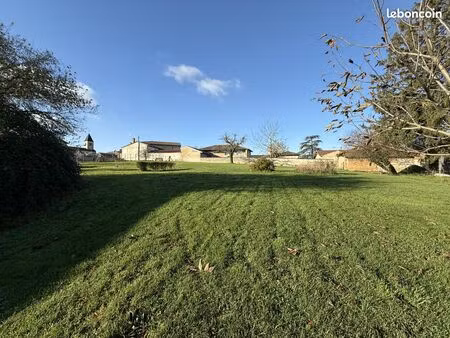 terrain 625 m² garnerans