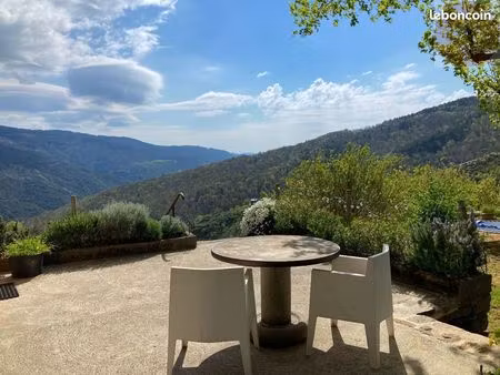 mas 6 pièces 130 m²