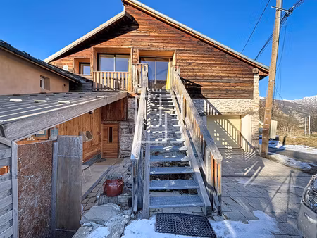 à vendre - appartement t4 rénové à jausiers, secteur lans -