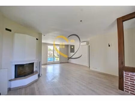a vendre maison dans un hameau de vasselay
