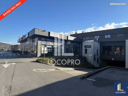 bureau 96 m²