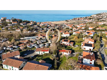 bidart : terrain constructible avec aperçu mer à 600m de la plage