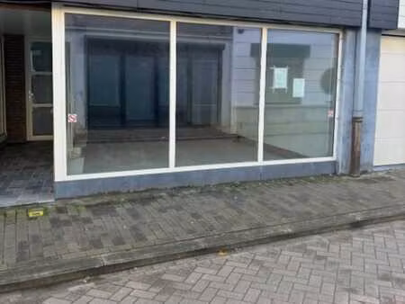 gelijkvloers handelspand te koop!