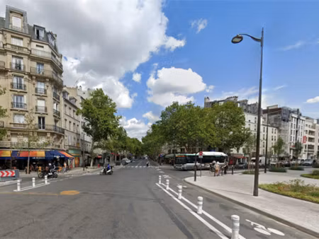 location locaux professionnels 50 m² à paris 11ème (75011), 36 000 €