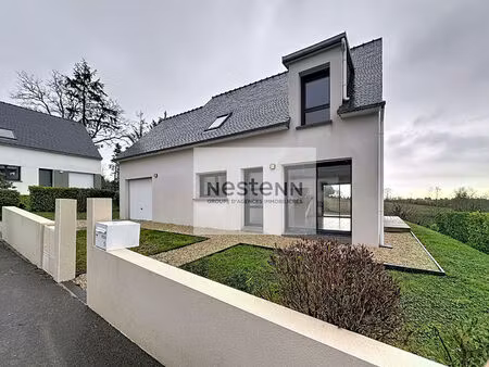 maison récente - 4 chambres + bureau - vie de plain-pied - garage - terrain 1100 m² - ergu