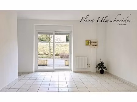 appartement de plain-pied, en rdc d'une maison, à vendre à seyssel (01), avec terrasse, à 