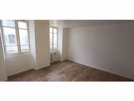 studio de 19m2, emplacement central