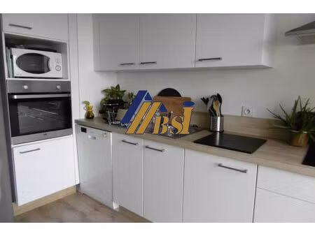 location appartement 4 pièces 76 m² à brest (29200)