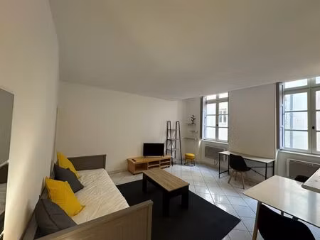 location appartement 1 pièce 31 m² à nîmes (30000)