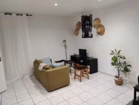 location appartement 2 pièces 42 m² à bordeaux (33000)