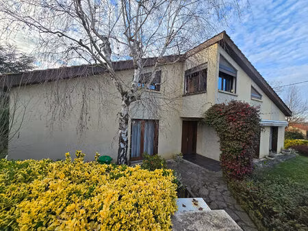 vente maison 7 pièces 190 m² auch (32000)